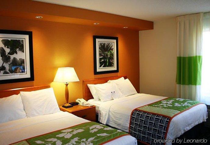 Fairfield Inn & Suites Cleveland Avon Ruang foto